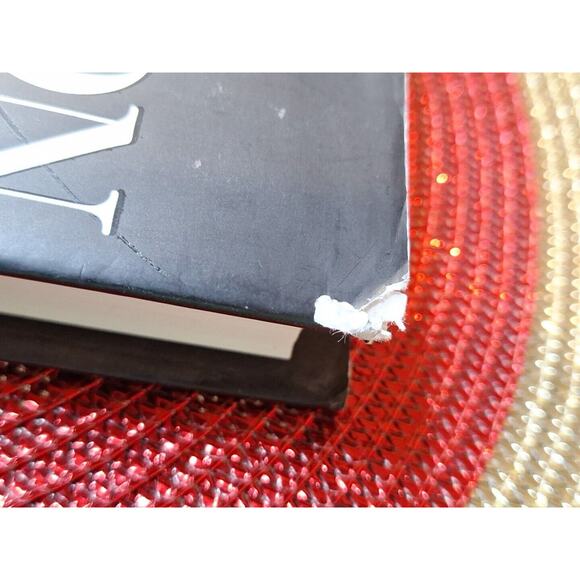 T Is for Trespass by Sue Grafton (2007, HC SIGNED) - Picture 2 of 7